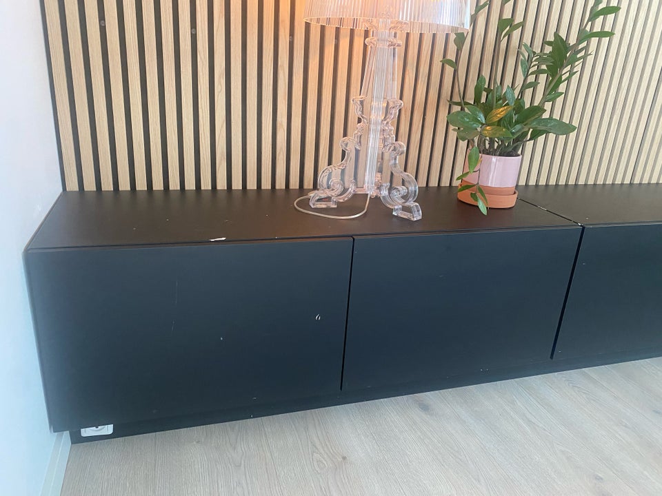 Tvreol Ikea