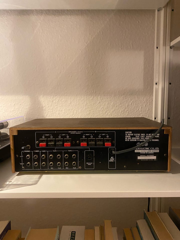 Forstærker, Akai, AM-2200