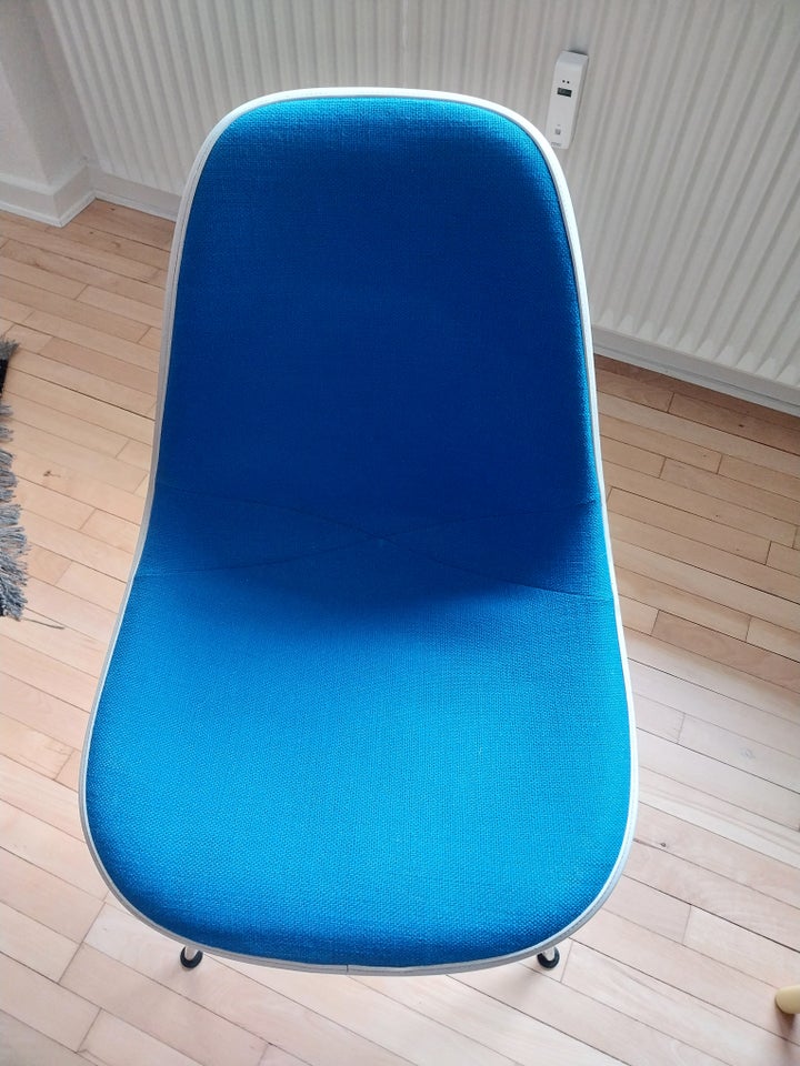 Eames Side chair Stol