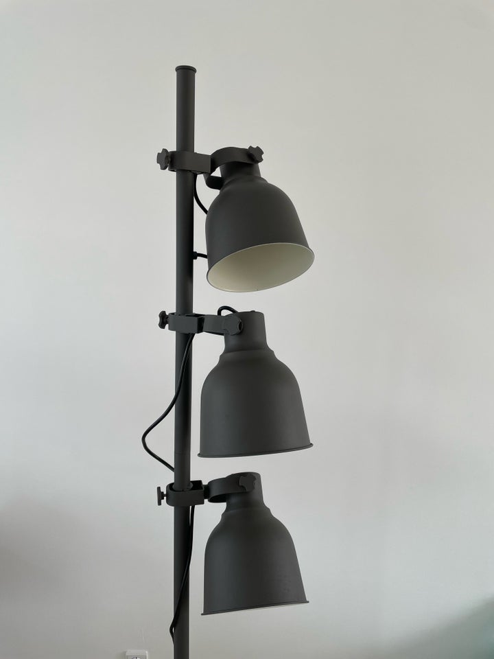 Gulvlampe IKEA