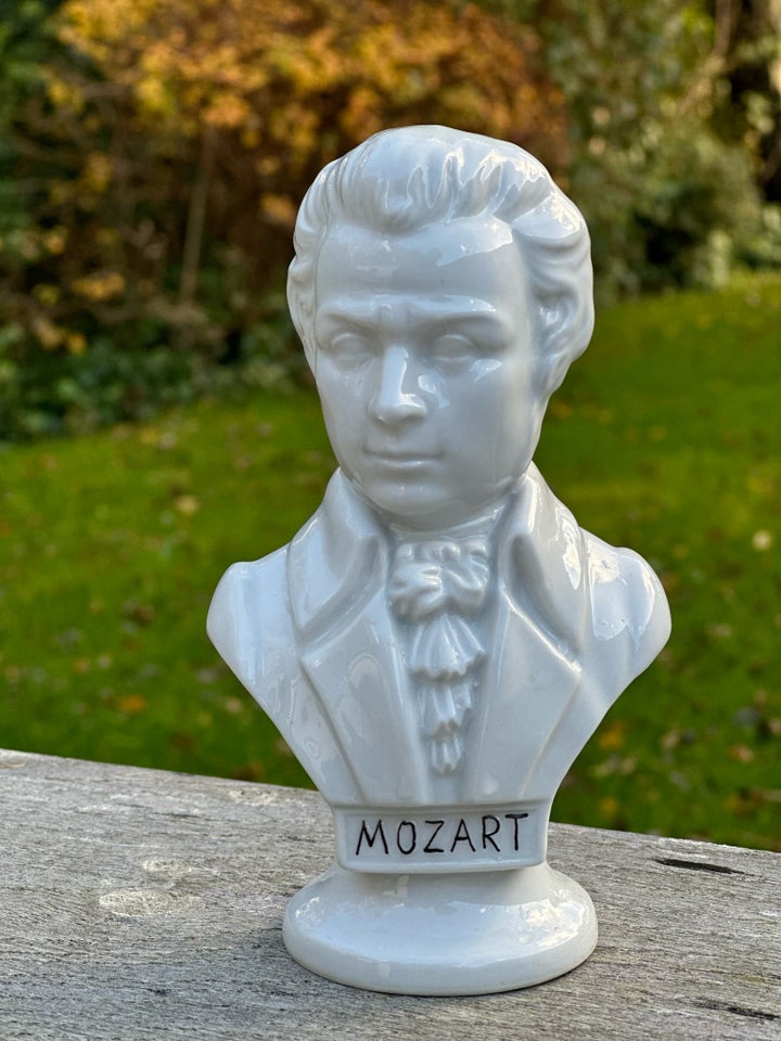 Andre samleobjekter, Mozart Buste