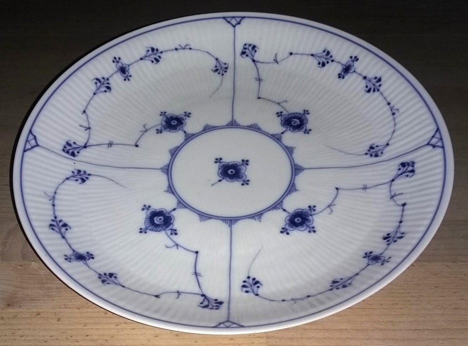 Porcelæn, Riflet Kagefad, Royal