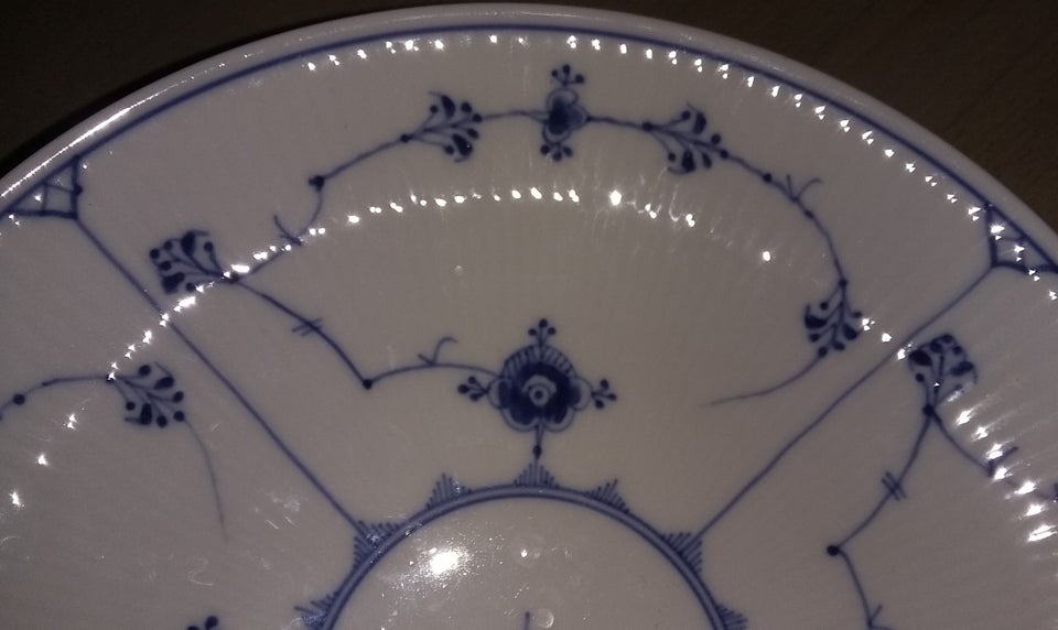 Porcelæn, Riflet Kagefad, Royal