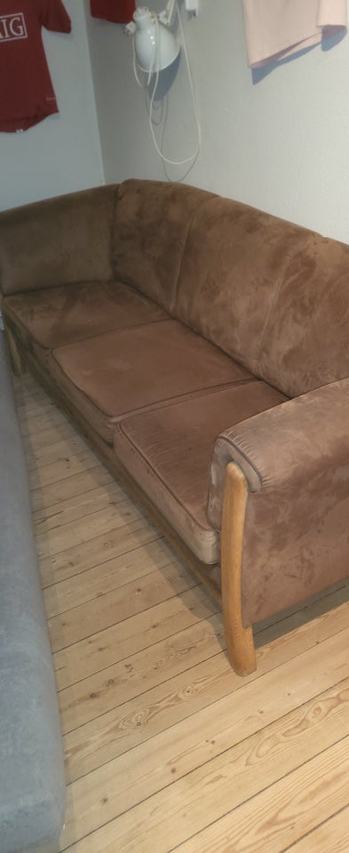 Sofa ruskind 3 pers