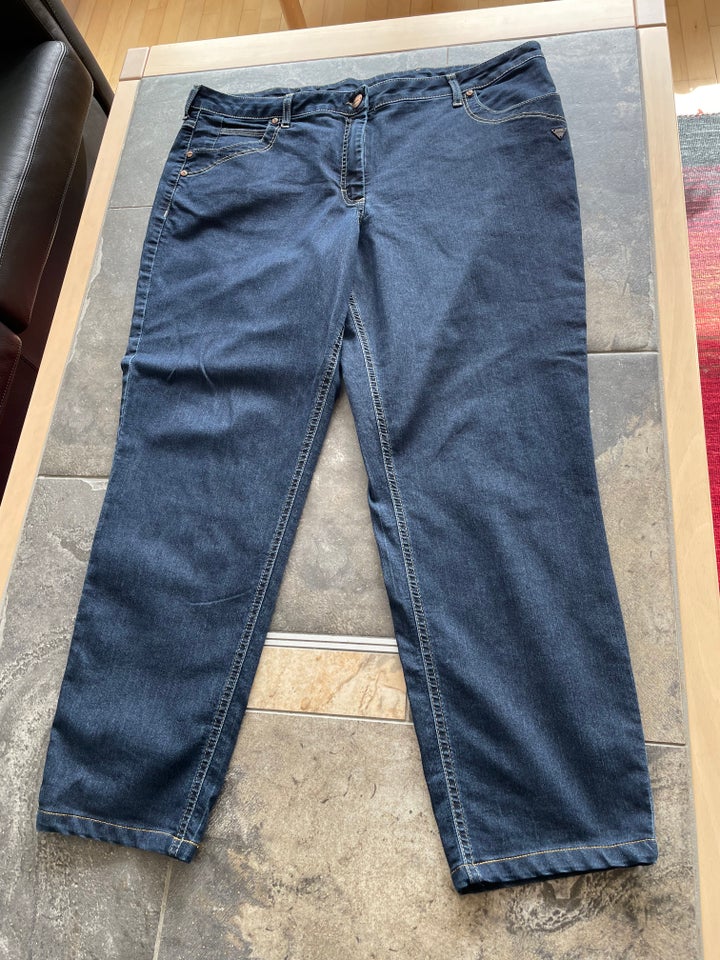 Jeans, Lau Rie (Regular), str. 48