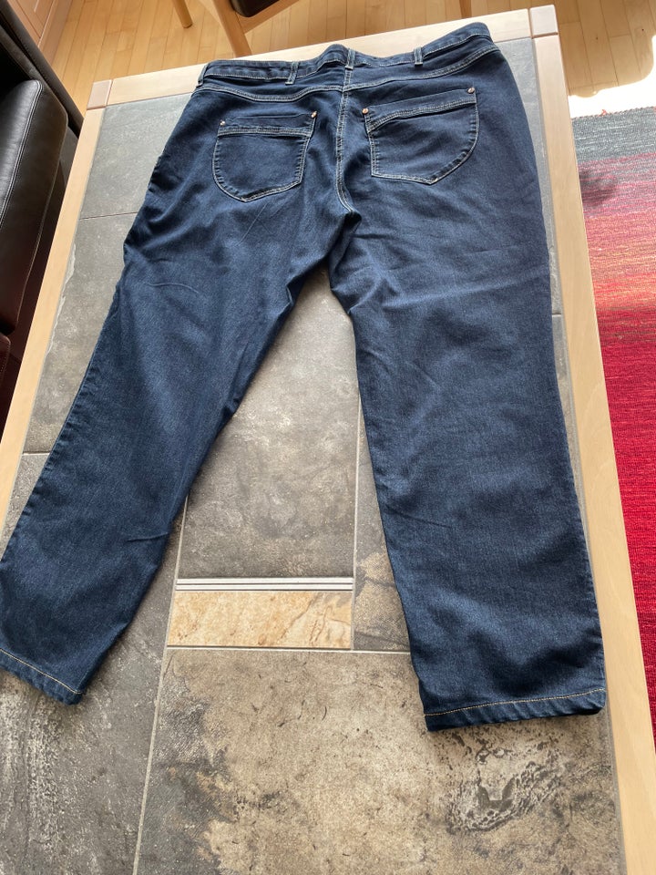 Jeans, Lau Rie (Regular), str. 48