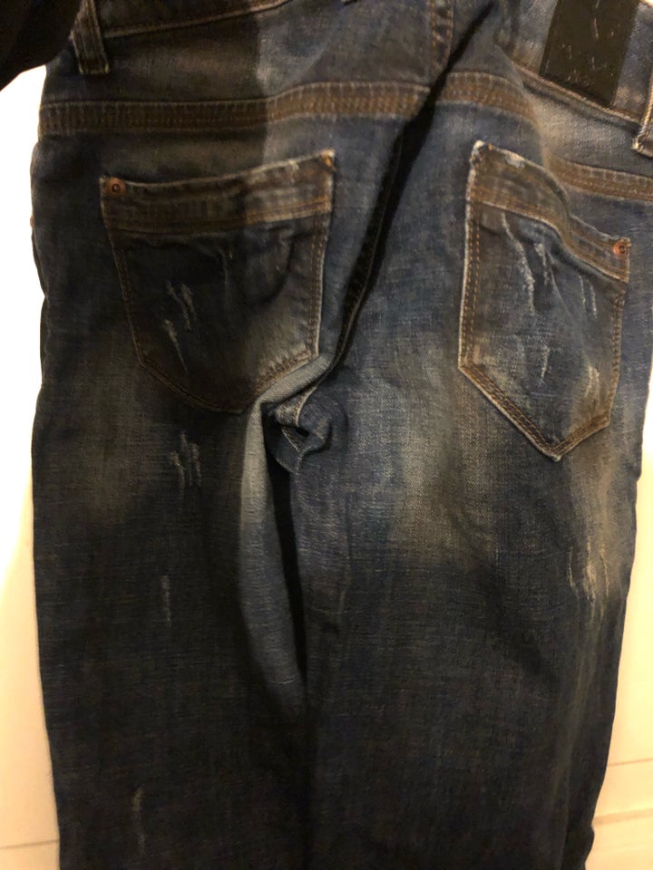 Jeans, Papfar’s Pige, str. 26