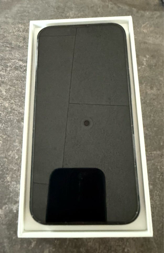 iPhone 13, 128 GB, sort