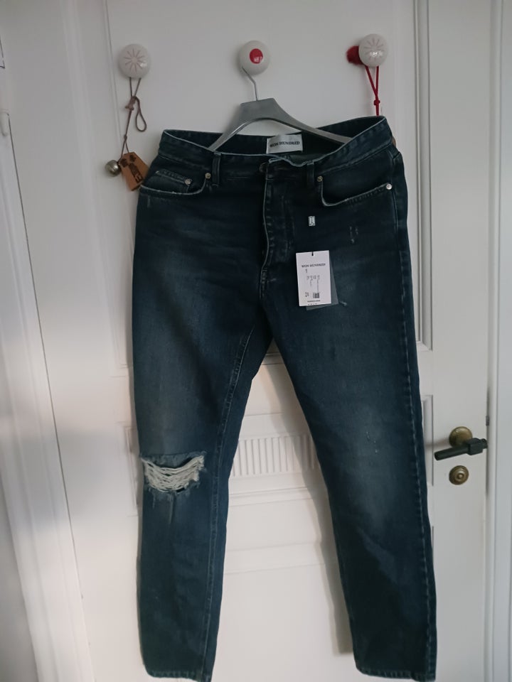 Jeans, Won Hundred, str. 31