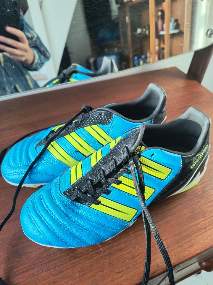 Fodboldsko Adidas Predator str