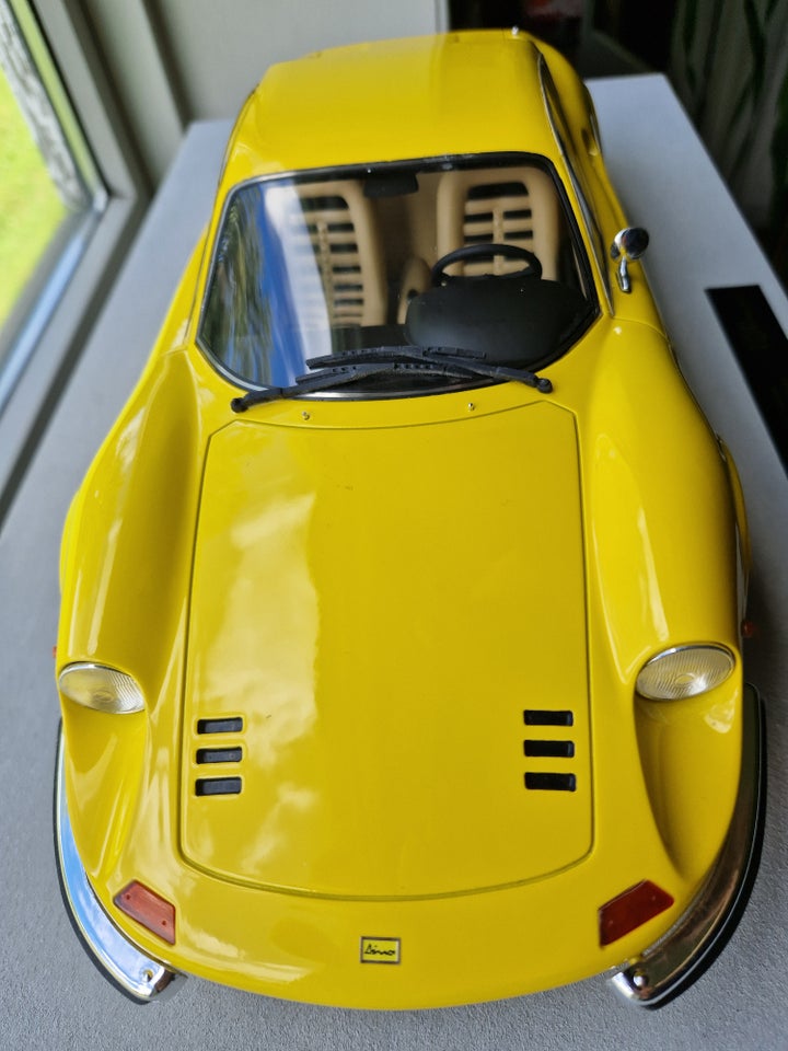 Modelbil, FERRARI DINO FERRARI