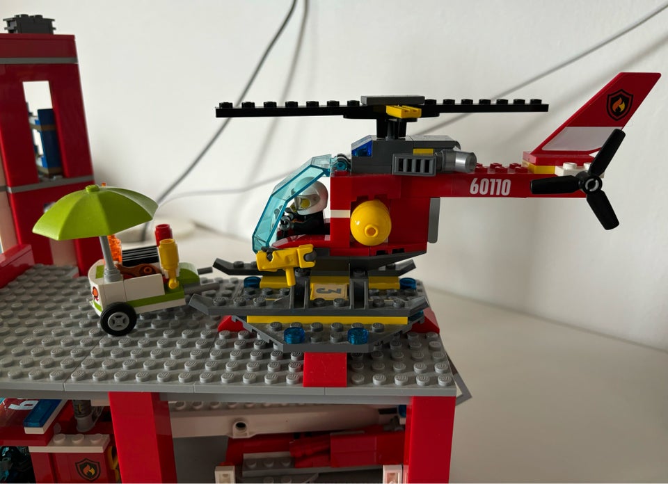 Lego City 60110