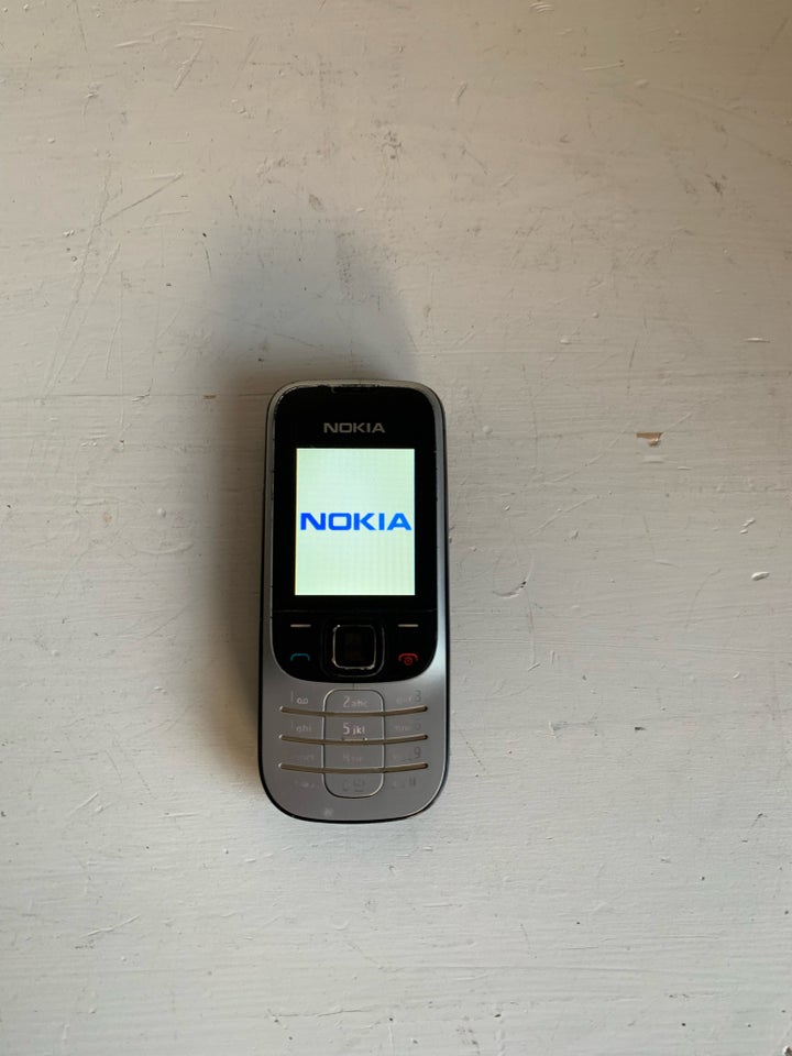 Nokia 2330c-2, God