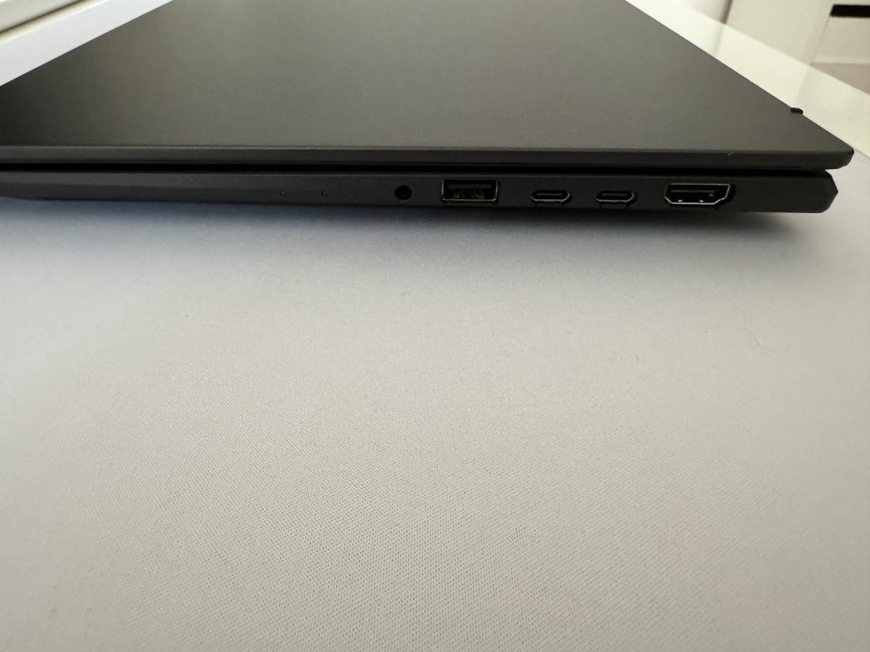 Asus VivoBook S14 Oled 90 hz m/