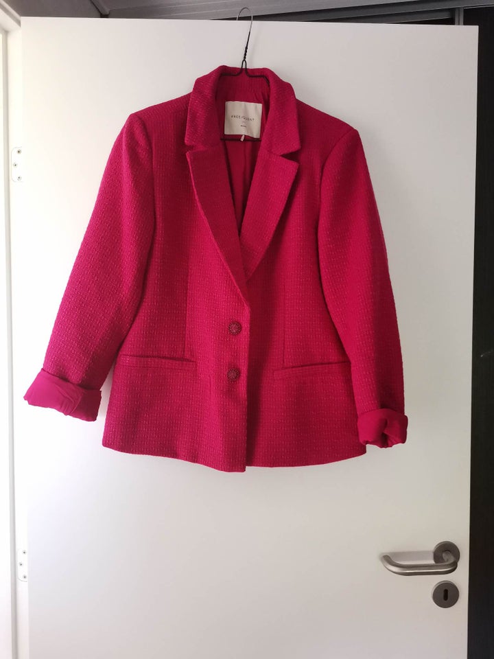 Blazer, str. 38, Free/Quent