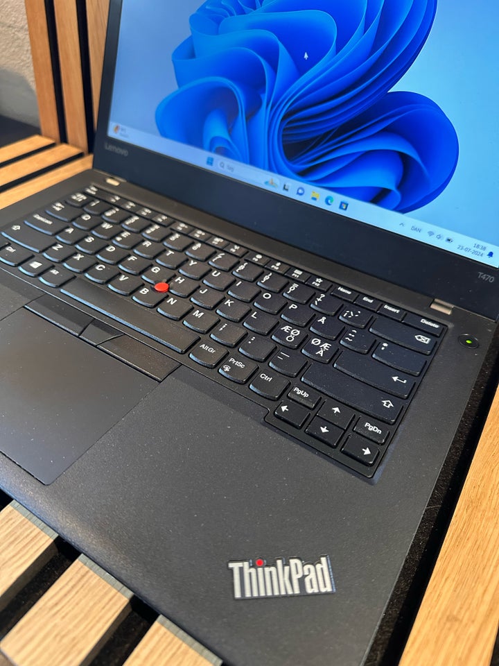 Lenovo ThinkPad T470 25 GHz 12 GB