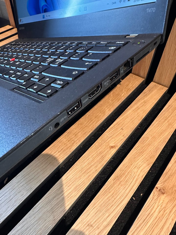 Lenovo ThinkPad T470 25 GHz 12 GB