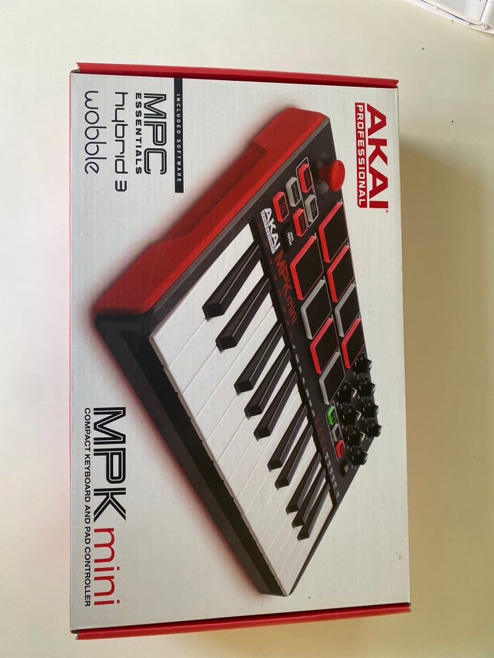 Mini keyboard and pad controller,