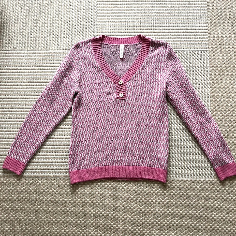 Sweater, Skovhuus 99 kr, str. 38