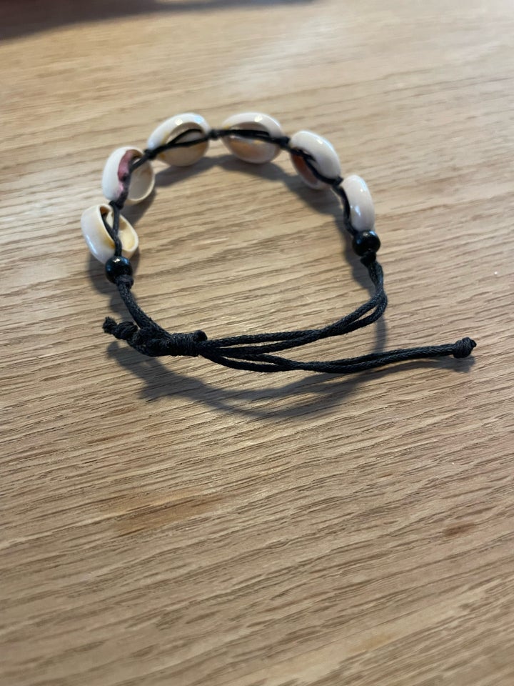 Armbånd, andet materiale, Ukendt