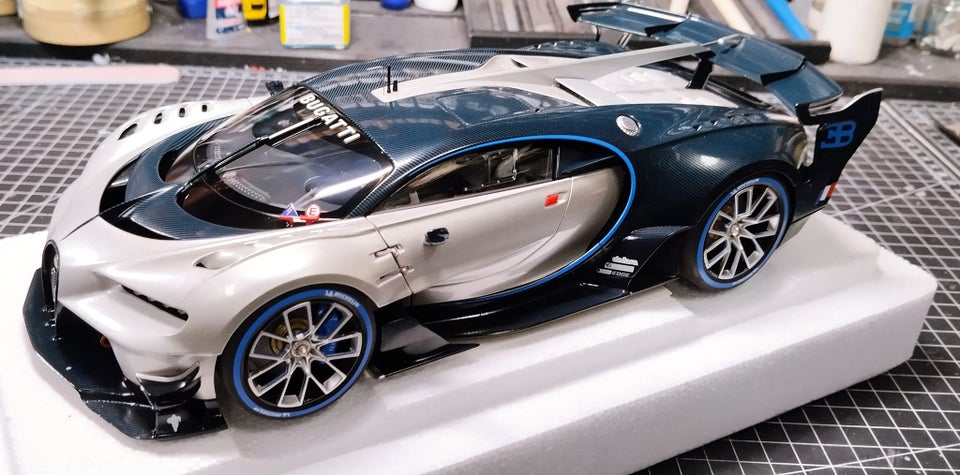 Modelbil, Autoart Bugatti Vision