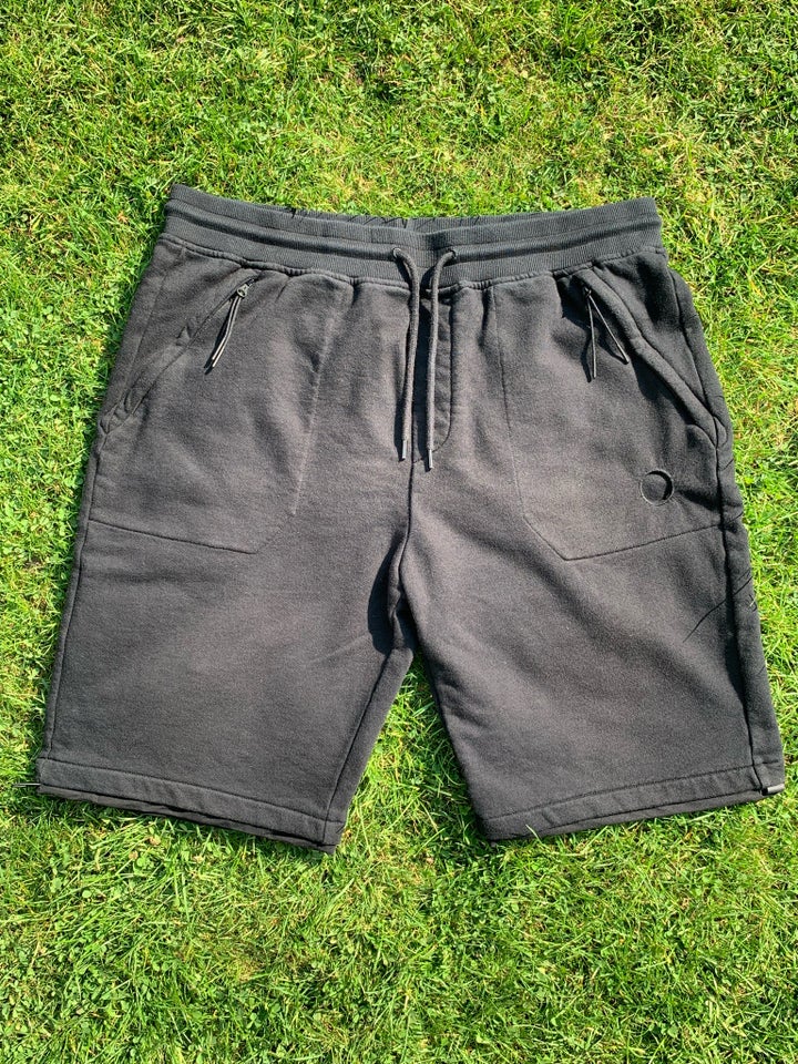 Shorts, Cp Company Shorts Str L,