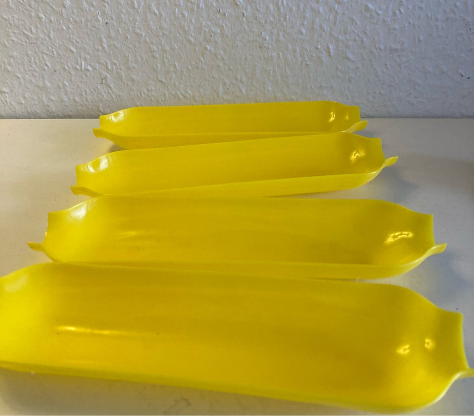 Plastik 4 gule skåle til majs