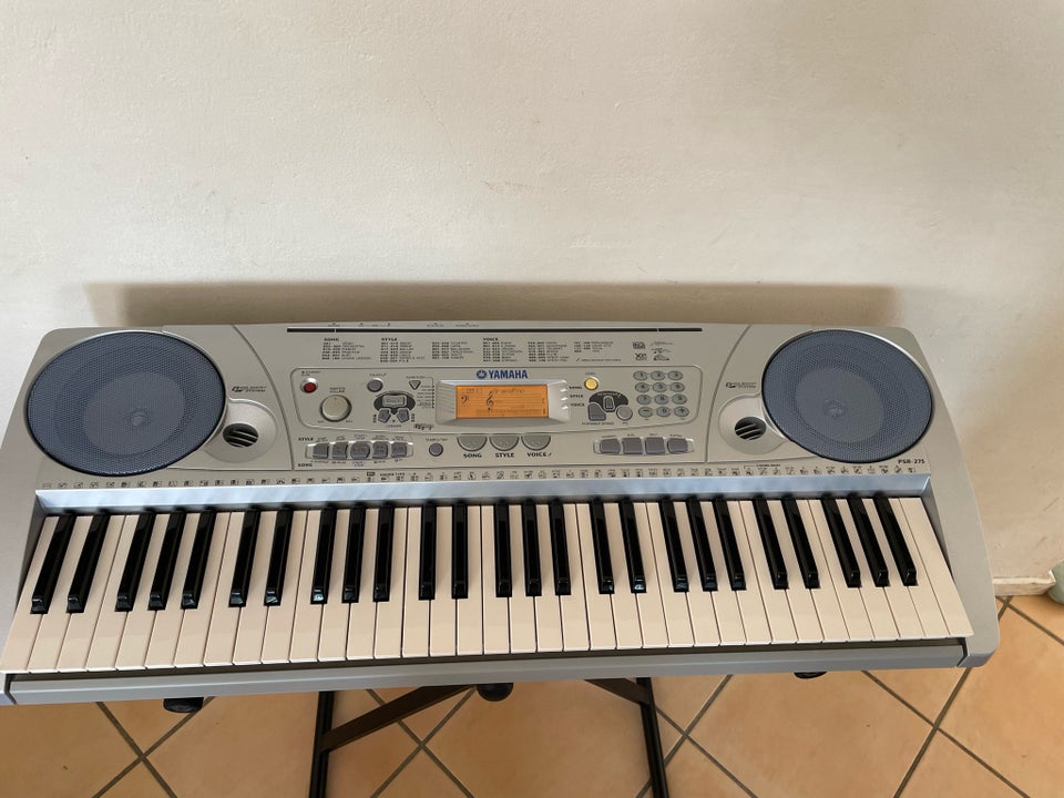 Keyboard Yamaha PSR-275