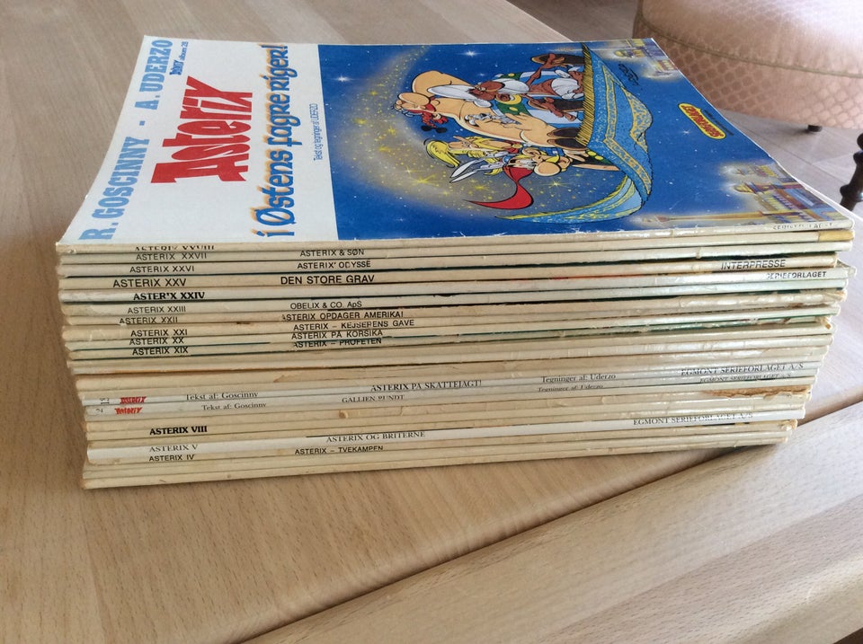 Asterix mellem nr 1- 28, Tegneserie