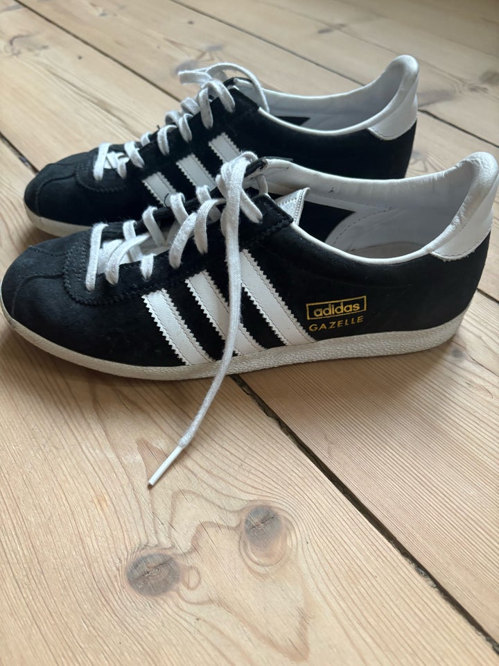 Sneakers, str. 36,5, Adidas