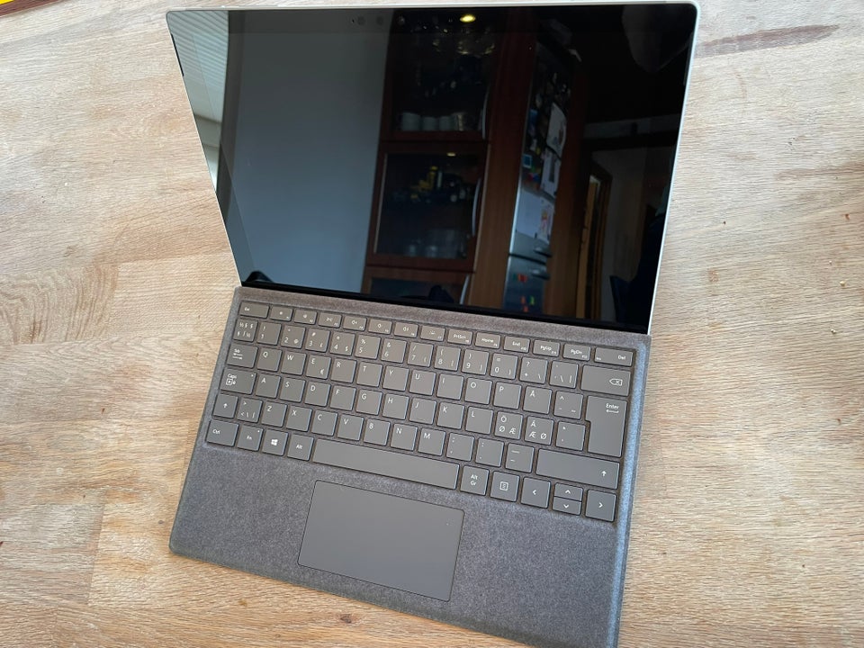 Microsoft Surface pro 7, 1.5 GHz, 8