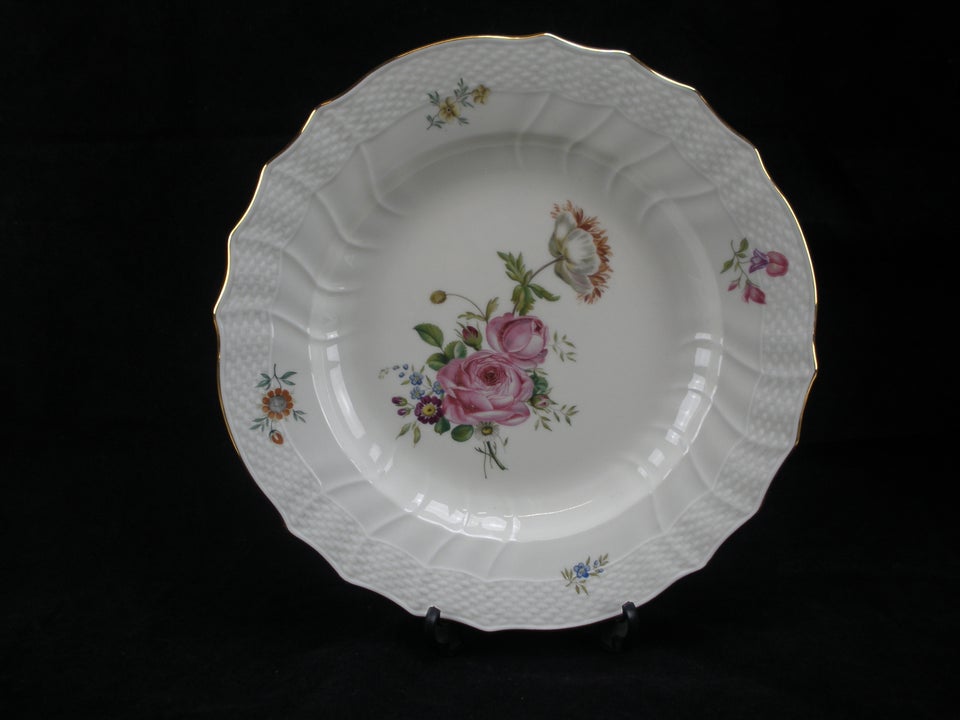 Porcelæn, Middagstallerkerner