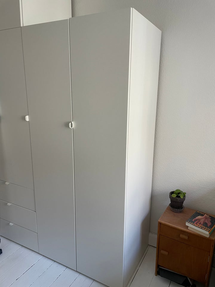 Garderobeskab, IKEA , b: 80 d: 55 h: