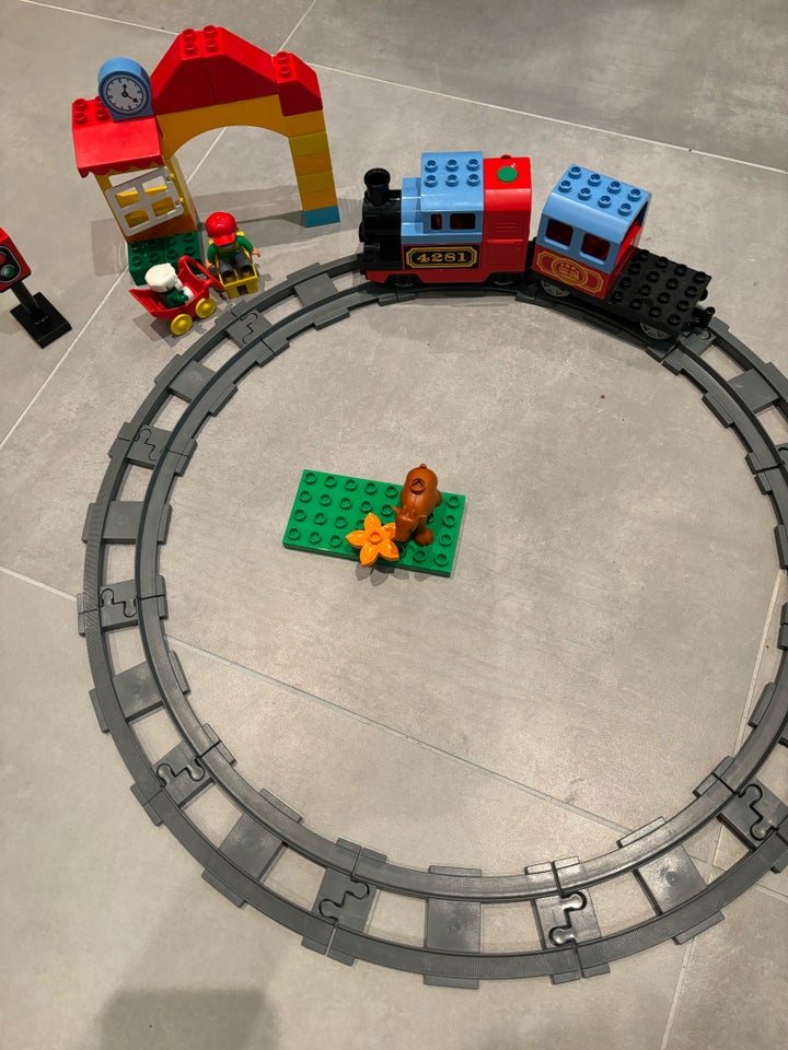 Lego Duplo, Togbane + station