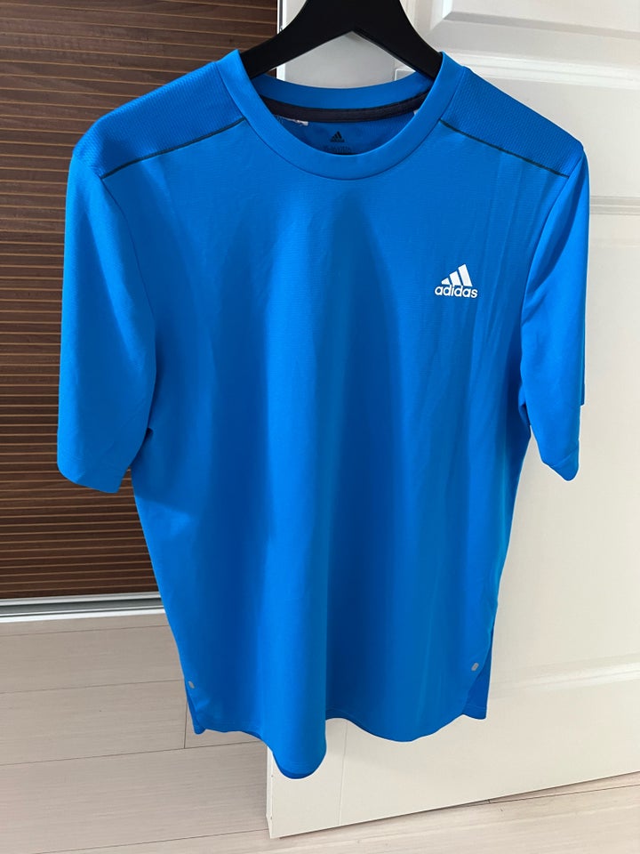 Sportstøj, T-shirt, Adidas