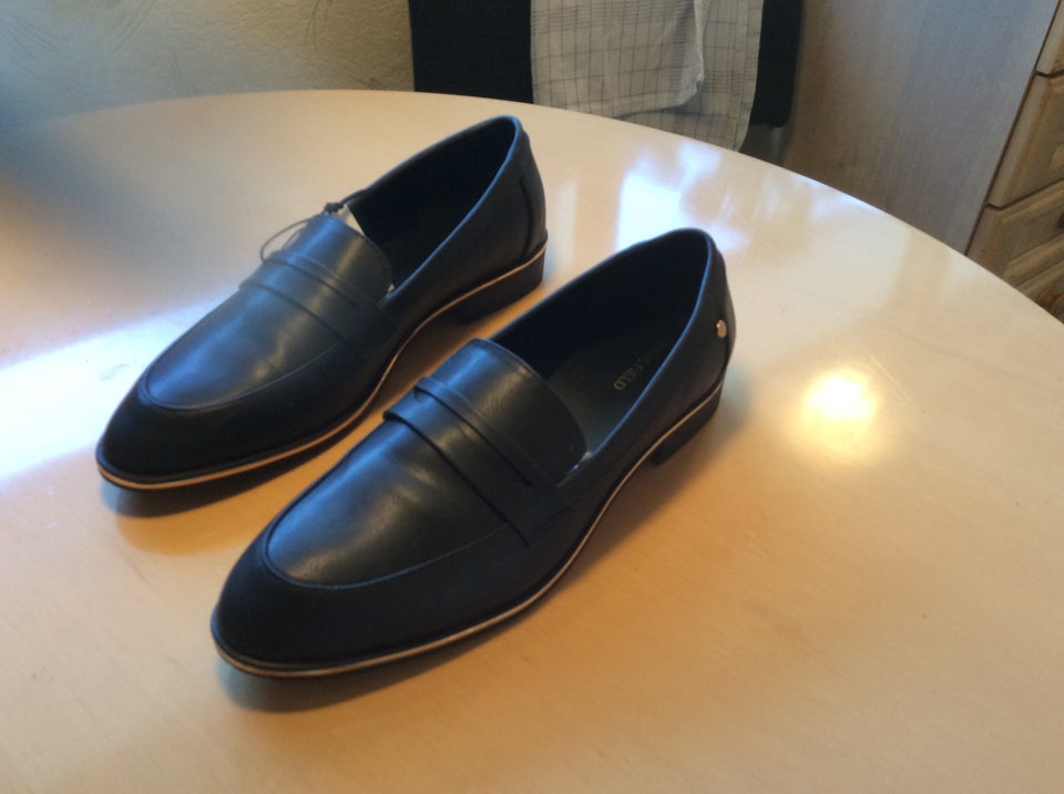 Loafers, str. 42, Anna field