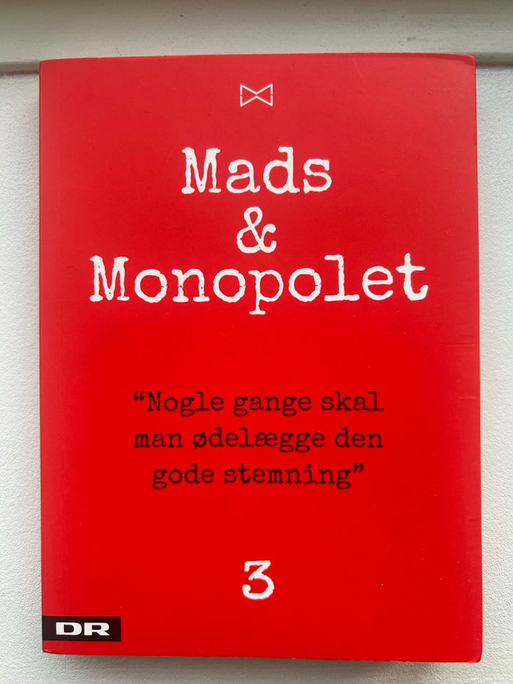 Mads og Monopolet , emne: historie