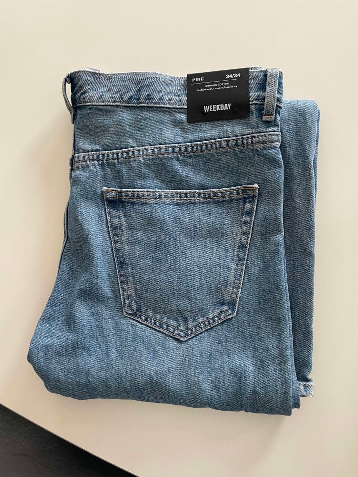 Jeans Weekday str 34