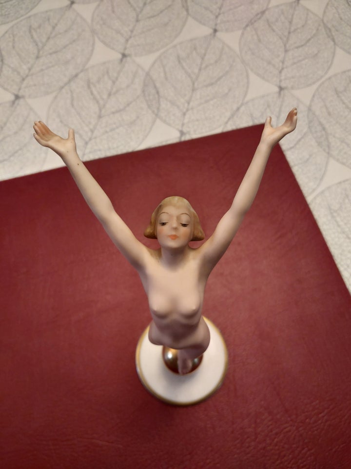 Figurine, Karl Tutter, motiv: