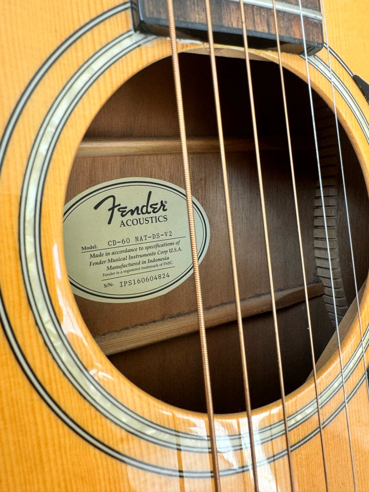 Western, Fender CD-60 NAT-DS-V2