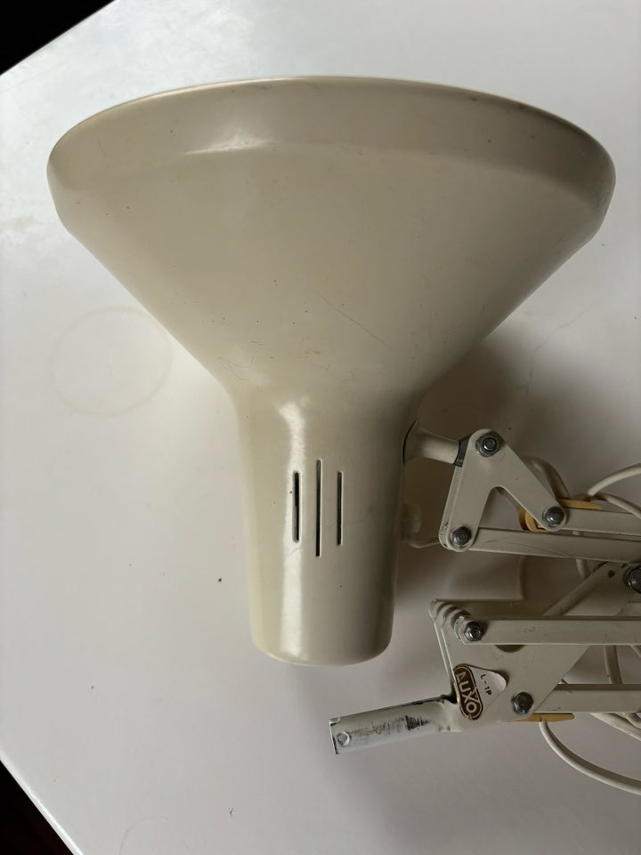 Arkitektlampe, Luxo L-1p