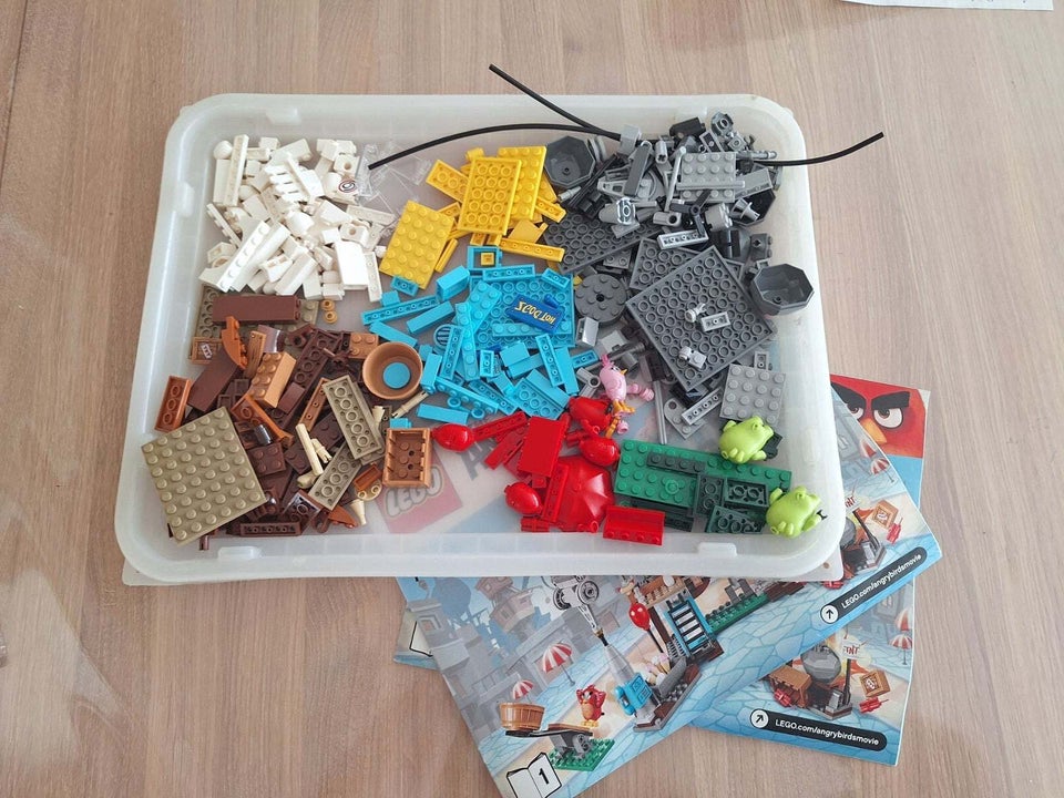 Lego andet 75824