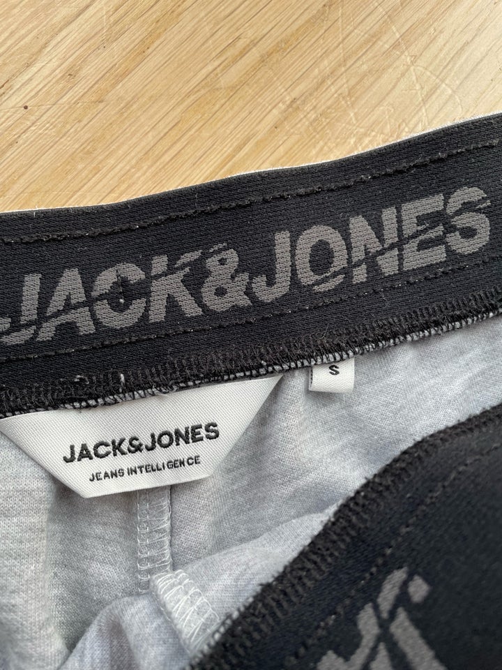 Shorts, Jack  Jones, str. findes i