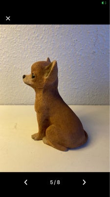 Chihuahua naturtro skulptur 