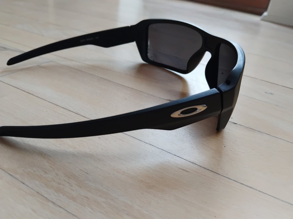 Solbriller herre, OAKLEYS Mat Blk