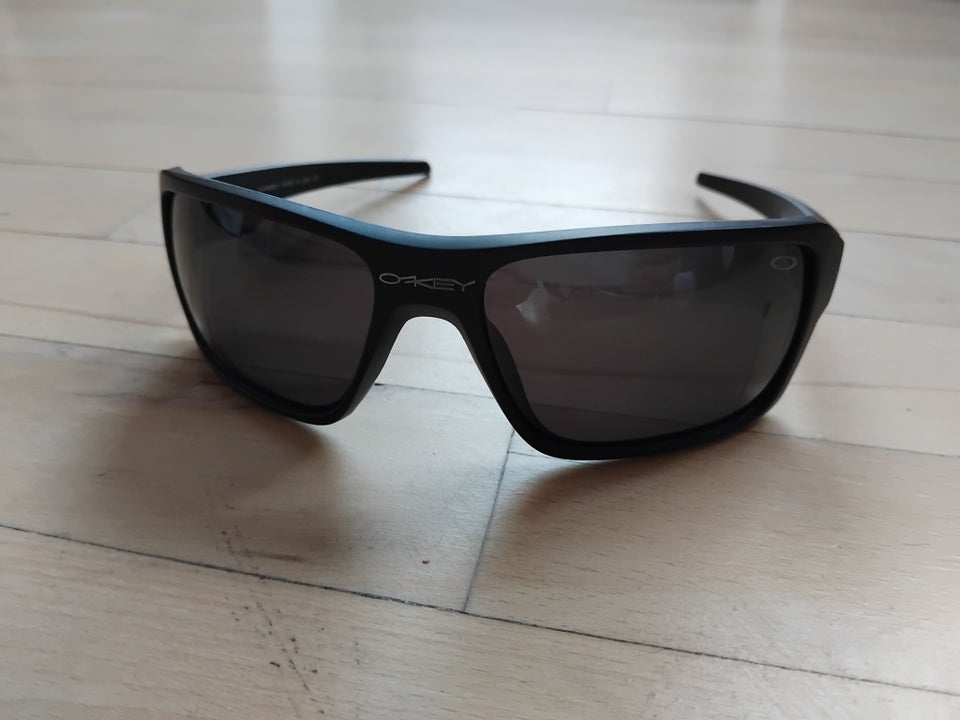 Solbriller herre, OAKLEYS Mat Blk