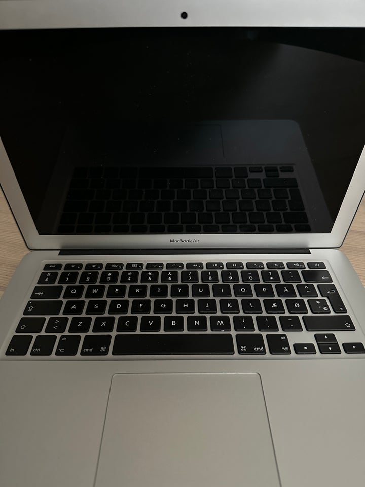 MacBook Air 13" MacBook Air  Intel