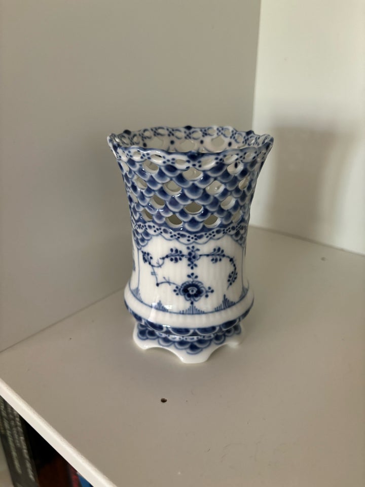 Porcelæn, Helblonde vase, Royal