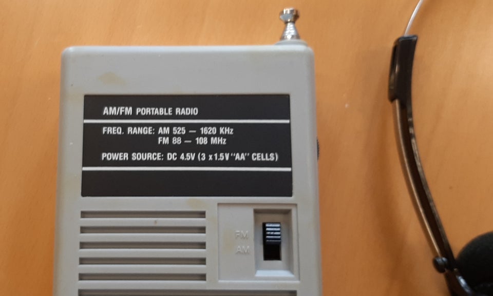 AM/FM radio, Walkman inkl.