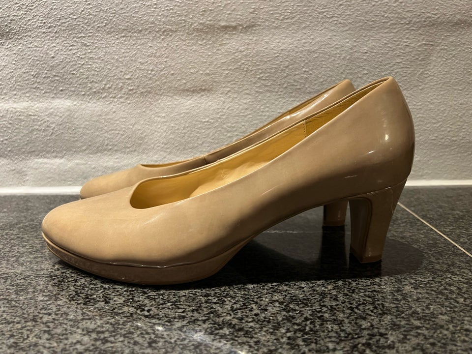 Pumps, str. 40, Gabor